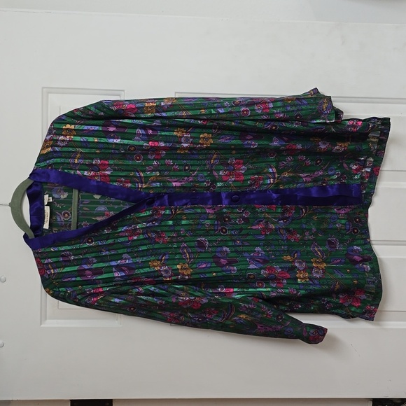 Vintage Victoria's Secret Green Floral Stripes Button front night shirt - Picture 1 of 10